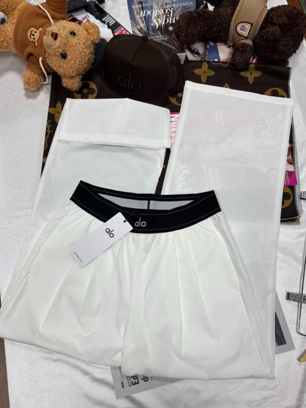 🆕Alo Yoga Suit Up Trouser White Regular Size 📦 Everyday Wear - Picture 6 of 9